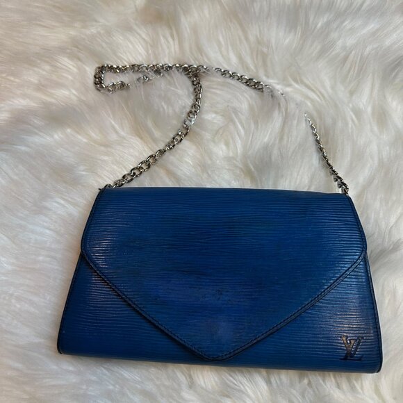 Authentic Louis Vuitton Epi Leather Arts-Deco Pochette Clutch - Picture 17 of 17